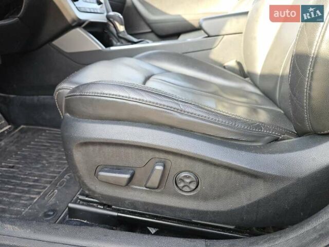 Сірий Хендай Соната, об'ємом двигуна 2 л та пробігом 234 тис. км за 8900 $, фото 9 на Automoto.ua