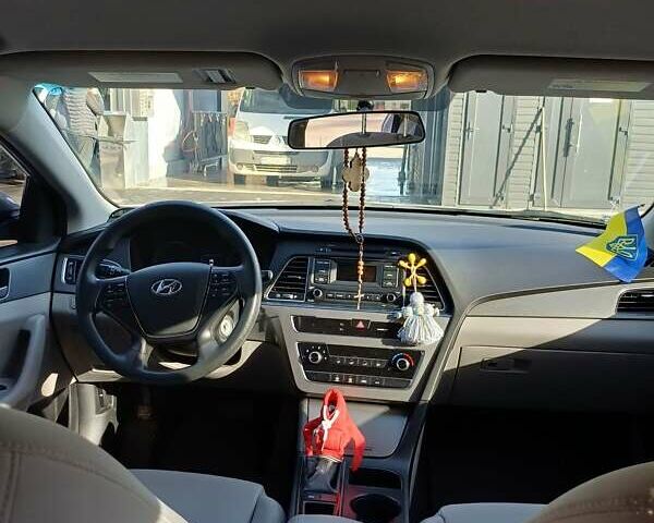 Серый Хендай Соната, объемом двигателя 2.36 л и пробегом 203 тыс. км за 13349 $, фото 38 на Automoto.ua