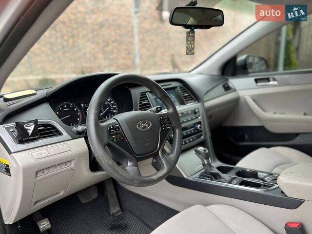 Хендай Соната 2016 в Одессе на Automoto.ua Серый Хендай Соната, объемом двигателя 2.36 л и пробегом 187 тыс. км за 10900 $, фото 26 на Automoto.ua
