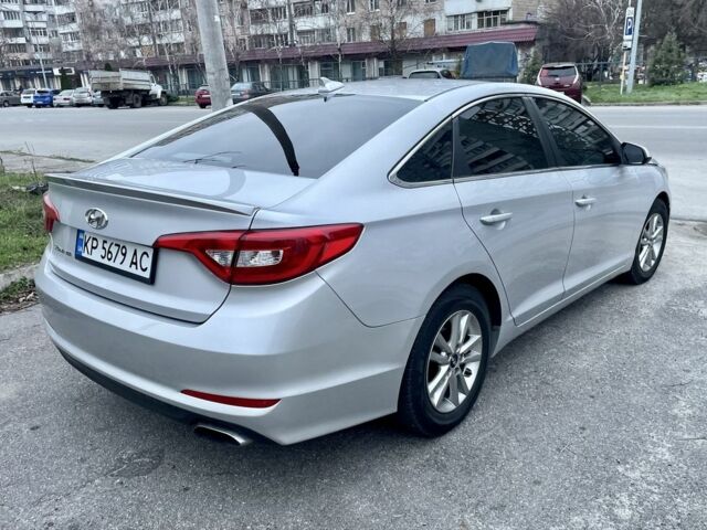 Серый Хендай Соната, объемом двигателя 2.4 л и пробегом 174 тыс. км за 266 $, фото 4 на Automoto.ua