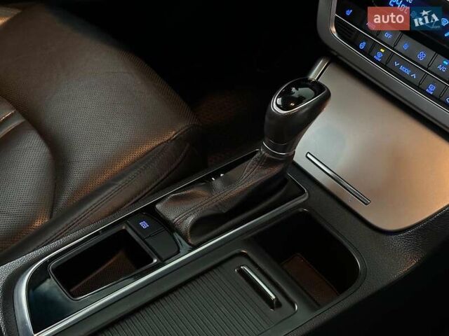 Серый Хендай Соната, объемом двигателя 2 л и пробегом 176 тыс. км за 14490 $, фото 24 на Automoto.ua