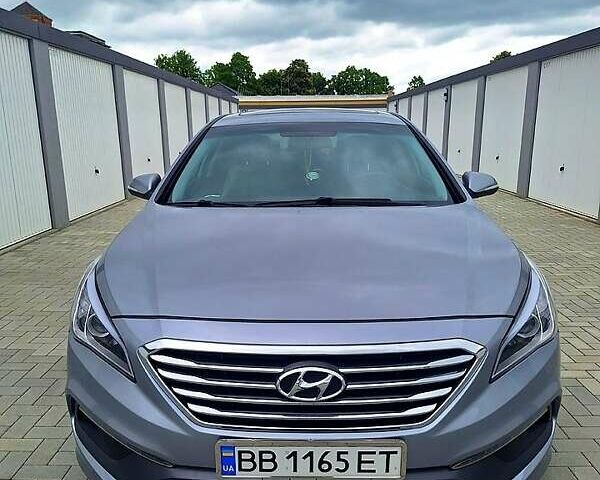 Серый Хендай Соната, объемом двигателя 2.4 л и пробегом 160 тыс. км за 10000 $, фото 3 на Automoto.ua