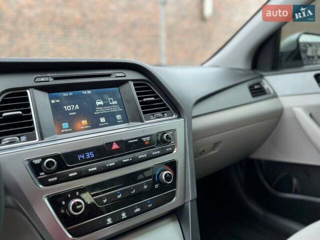 Хендай Соната 2016 в Одессе на Automoto.ua Серый Хендай Соната, объемом двигателя 2.36 л и пробегом 187 тыс. км за 10900 $, фото 29 на Automoto.ua