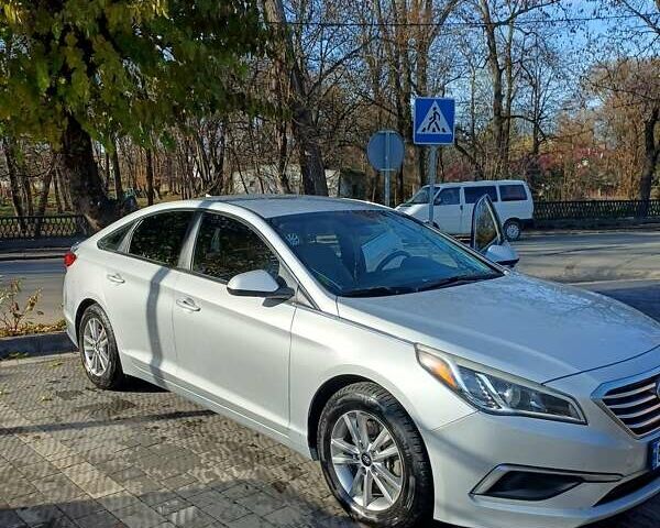 Серый Хендай Соната, объемом двигателя 2.36 л и пробегом 203 тыс. км за 13349 $, фото 16 на Automoto.ua