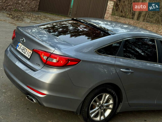 Серый Хендай Соната, объемом двигателя 2 л и пробегом 169 тыс. км за 11700 $, фото 27 на Automoto.ua