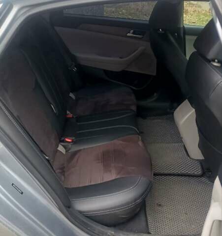 Серый Хендай Соната, объемом двигателя 2.4 л и пробегом 190 тыс. км за 10000 $, фото 32 на Automoto.ua