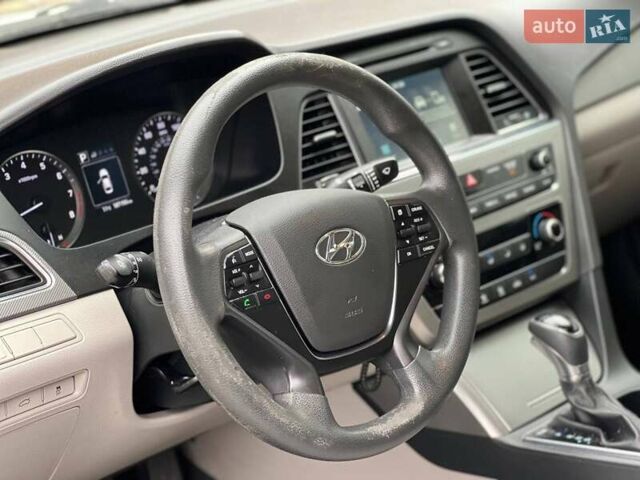 Хендай Соната 2016 в Одессе на Automoto.ua Серый Хендай Соната, объемом двигателя 2.36 л и пробегом 187 тыс. км за 10900 $, фото 17 на Automoto.ua