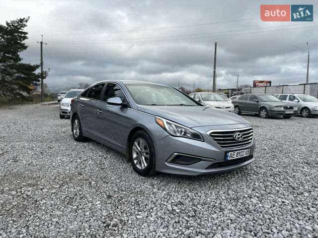 Серый Хендай Соната, объемом двигателя 2.36 л и пробегом 110 тыс. км за 8500 $, фото 2 на Automoto.ua