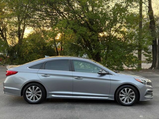 Сірий Хендай Соната, об'ємом двигуна 2.4 л та пробігом 79 тис. км за 6400 $, фото 4 на Automoto.ua