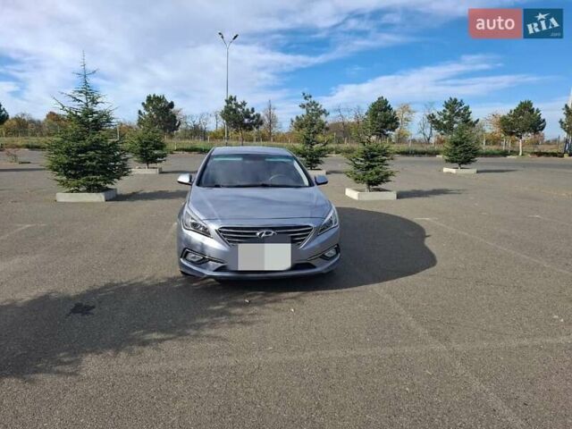 Сірий Хендай Соната, об'ємом двигуна 2 л та пробігом 224 тис. км за 9000 $, фото 2 на Automoto.ua