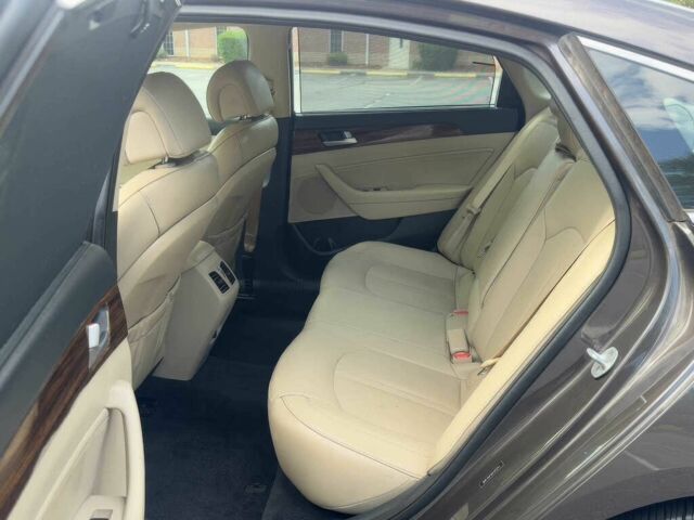 Серый Хендай Соната, объемом двигателя 2.4 л и пробегом 71 тыс. км за 7000 $, фото 11 на Automoto.ua