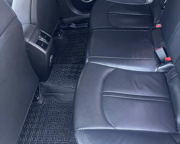 Сірий Хендай Соната, об'ємом двигуна 2 л та пробігом 363 тис. км за 9700 $, фото 2 на Automoto.ua