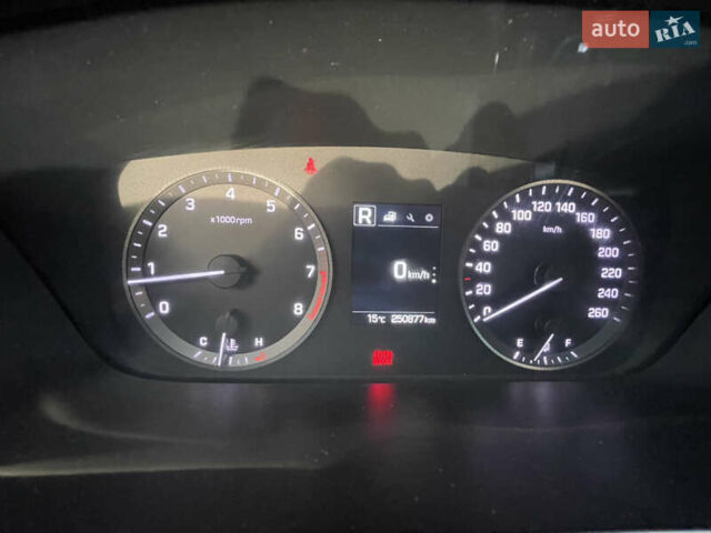 Сірий Хендай Соната, об'ємом двигуна 2 л та пробігом 250 тис. км за 12000 $, фото 12 на Automoto.ua