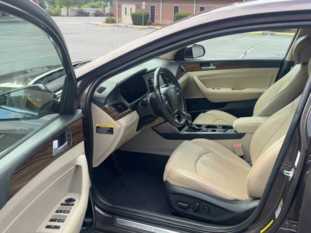 Серый Хендай Соната, объемом двигателя 2.4 л и пробегом 71 тыс. км за 7000 $, фото 7 на Automoto.ua