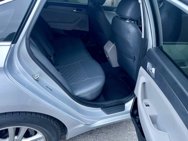 Серый Хендай Соната, объемом двигателя 2.4 л и пробегом 174 тыс. км за 266 $, фото 12 на Automoto.ua