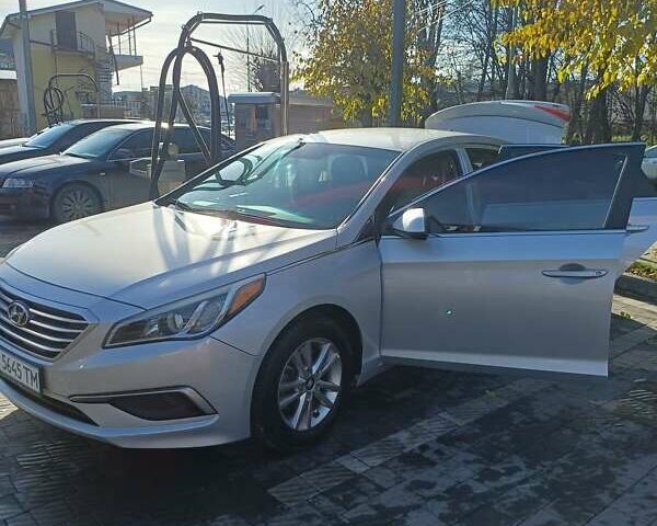 Серый Хендай Соната, объемом двигателя 2.36 л и пробегом 203 тыс. км за 13349 $, фото 4 на Automoto.ua