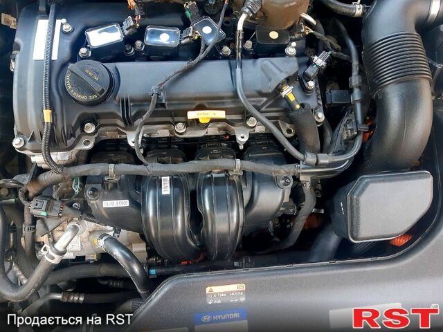 Сірий Хендай Соната, об'ємом двигуна 2 л та пробігом 177 тис. км за 13600 $, фото 9 на Automoto.ua