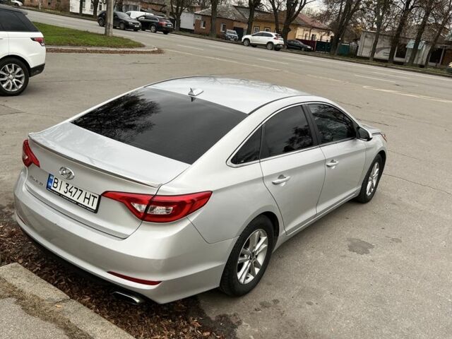 Серый Хендай Соната, объемом двигателя 2.4 л и пробегом 99 тыс. км за 10500 $, фото 3 на Automoto.ua