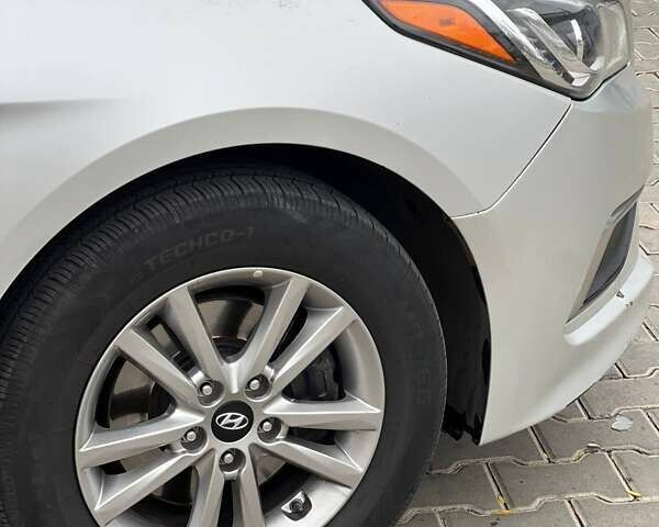 Хендай Соната 2016 в Одессе на Automoto.ua Серый Хендай Соната, объемом двигателя 2.36 л и пробегом 187 тыс. км за 10900 $, фото 6 на Automoto.ua