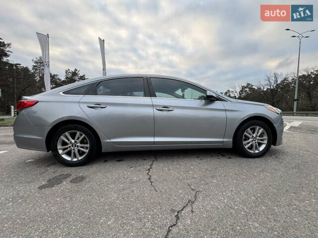 Серый Хендай Соната, объемом двигателя 2.36 л и пробегом 93 тыс. км за 9800 $, фото 14 на Automoto.ua