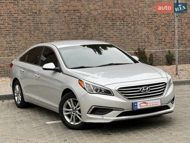 Хендай Соната 2016 в Одессе на Automoto.ua Серый Хендай Соната, объемом двигателя 2.36 л и пробегом 187 тыс. км за 10900 $, фото 7 на Automoto.ua