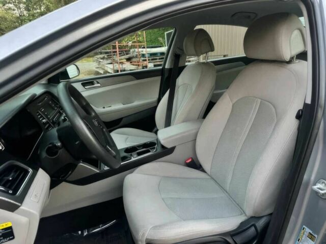 Серый Хендай Соната, объемом двигателя 2.4 л и пробегом 73 тыс. км за 6500 $, фото 8 на Automoto.ua