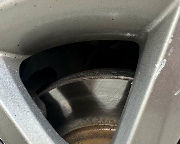 Серый Хендай Соната, объемом двигателя 2 л и пробегом 381 тыс. км за 8300 $, фото 27 на Automoto.ua