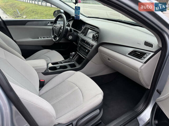 Серый Хендай Соната, объемом двигателя 2.36 л и пробегом 93 тыс. км за 9800 $, фото 19 на Automoto.ua