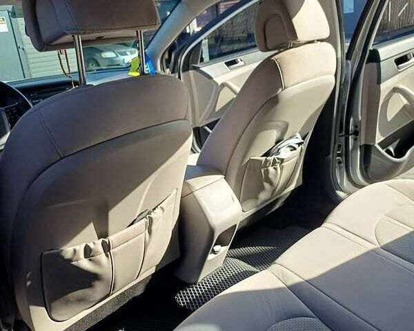 Серый Хендай Соната, объемом двигателя 2.36 л и пробегом 203 тыс. км за 13349 $, фото 44 на Automoto.ua