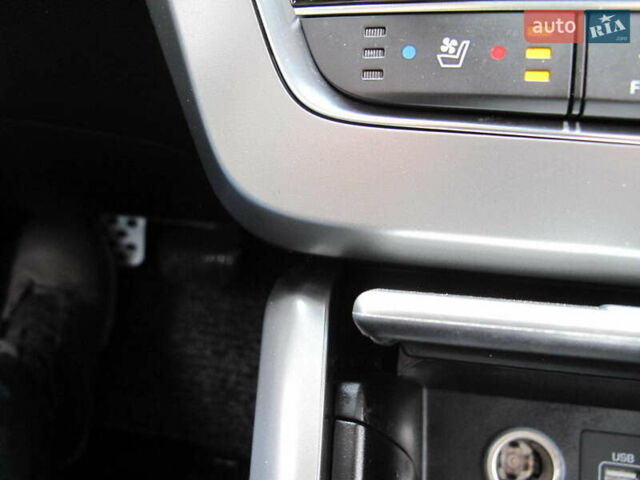 Сірий Хендай Соната, об'ємом двигуна 2 л та пробігом 265 тис. км за 10500 $, фото 69 на Automoto.ua