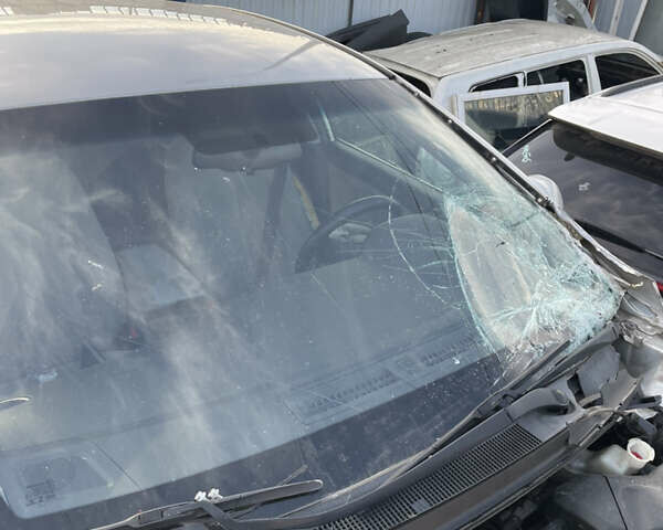 Сірий Хендай Соната, об'ємом двигуна 2.36 л та пробігом 97 тис. км за 3700 $, фото 8 на Automoto.ua