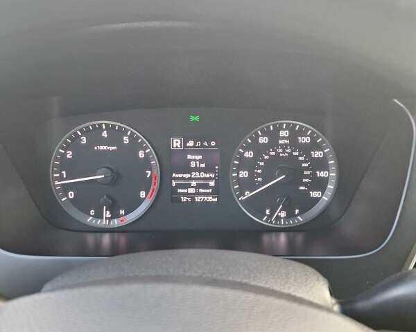 Хендай Соната 2016 в Первомайск на Automoto.ua Серый Хендай Соната, объемом двигателя 2.36 л и пробегом 204 тыс. км за 10600 $, фото 9 на Automoto.ua