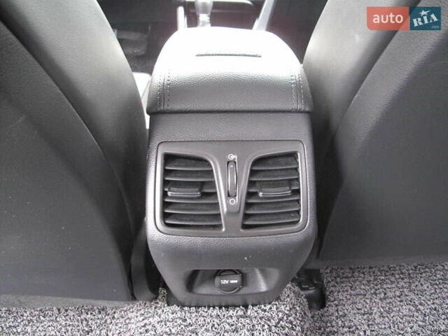 Сірий Хендай Соната, об'ємом двигуна 2 л та пробігом 265 тис. км за 10500 $, фото 32 на Automoto.ua
