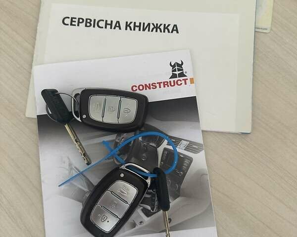 Серый Хендай Соната, объемом двигателя 2 л и пробегом 119 тыс. км за 13500 $, фото 18 на Automoto.ua