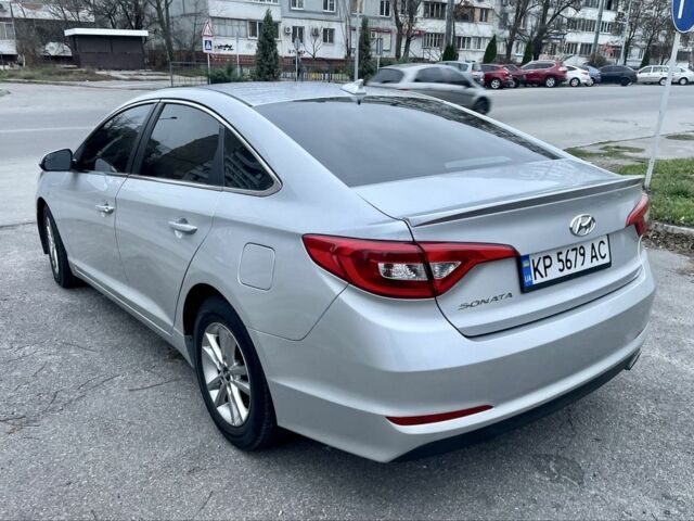 Серый Хендай Соната, объемом двигателя 2.4 л и пробегом 174 тыс. км за 266 $, фото 6 на Automoto.ua