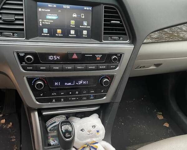 Серый Хендай Соната, объемом двигателя 2.36 л и пробегом 95 тыс. км за 10900 $, фото 8 на Automoto.ua