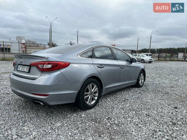 Серый Хендай Соната, объемом двигателя 2.36 л и пробегом 110 тыс. км за 8500 $, фото 3 на Automoto.ua