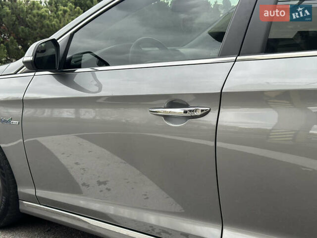 Серый Хендай Соната, объемом двигателя 2 л и пробегом 86 тыс. км за 14999 $, фото 8 на Automoto.ua