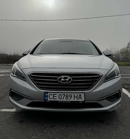 Серый Хендай Соната, объемом двигателя 2.36 л и пробегом 187 тыс. км за 9500 $, фото 2 на Automoto.ua