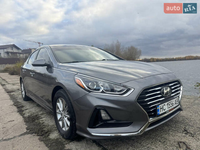Серый Хендай Соната, объемом двигателя 2.36 л и пробегом 122 тыс. км за 11300 $, фото 13 на Automoto.ua