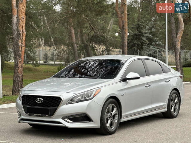 Сірий Хендай Соната, об'ємом двигуна 2 л та пробігом 140 тис. км за 14300 $, фото 8 на Automoto.ua