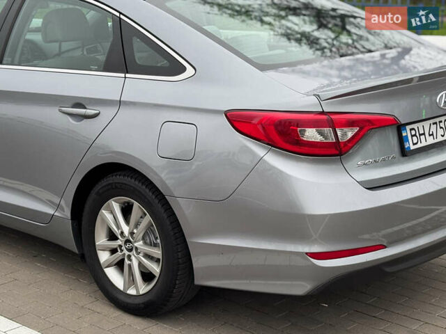 Сірий Хендай Соната, об'ємом двигуна 2.4 л та пробігом 167 тис. км за 8900 $, фото 11 на Automoto.ua