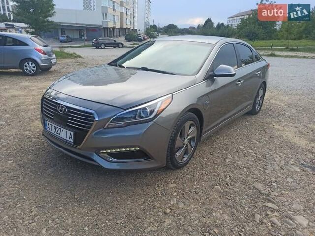 Сірий Хендай Соната, об'ємом двигуна 2 л та пробігом 116 тис. км за 14300 $, фото 9 на Automoto.ua