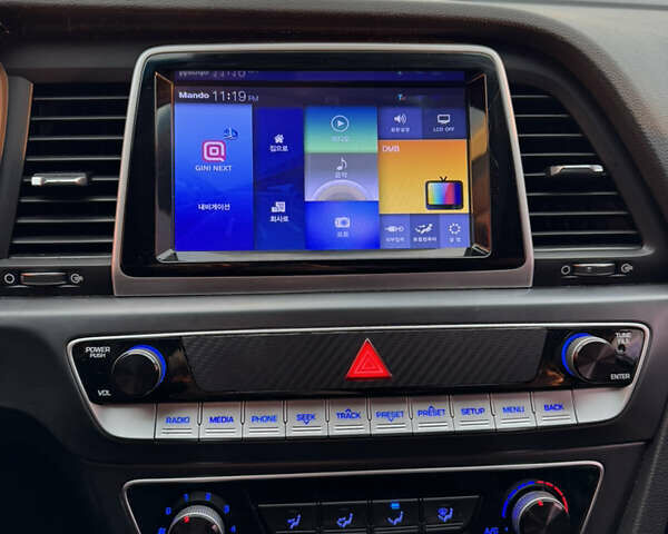 Хендай Соната 2017 в Киеве на Automoto.ua Серый Хендай Соната, объемом двигателя 2 л и пробегом 338 тыс. км за 12700 $, фото 18 на Automoto.ua