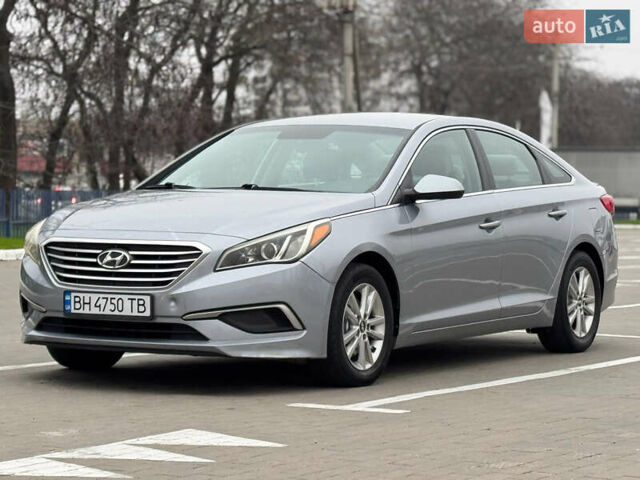 Сірий Хендай Соната, об'ємом двигуна 2.4 л та пробігом 167 тис. км за 8900 $, фото 1 на Automoto.ua