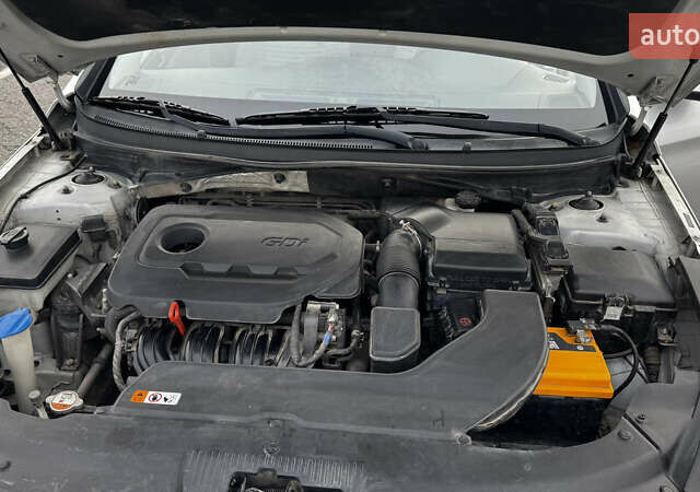 Серый Хендай Соната, объемом двигателя 2.36 л и пробегом 187 тыс. км за 9500 $, фото 23 на Automoto.ua