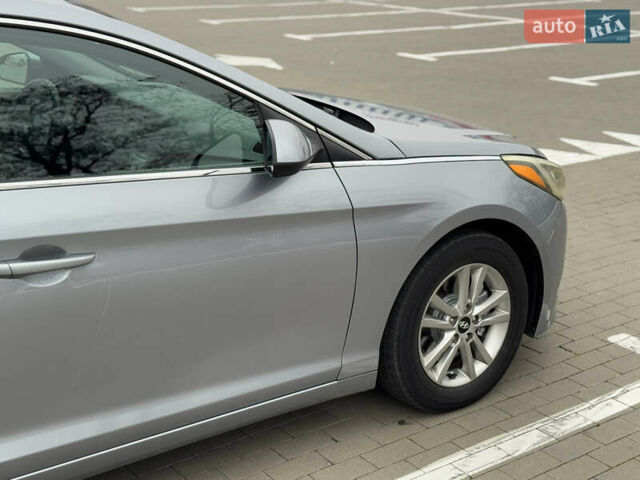 Сірий Хендай Соната, об'ємом двигуна 2.4 л та пробігом 167 тис. км за 8900 $, фото 22 на Automoto.ua