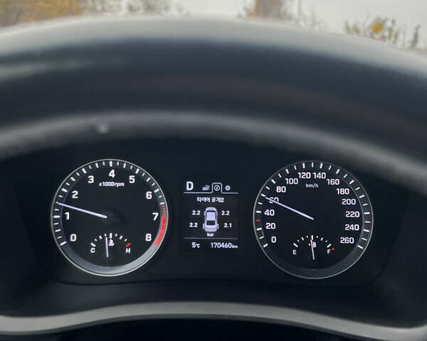 Сірий Хендай Соната, об'ємом двигуна 2 л та пробігом 170 тис. км за 15000 $, фото 3 на Automoto.ua