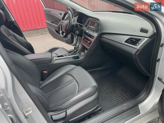 Серый Хендай Соната, объемом двигателя 2 л и пробегом 360 тыс. км за 8399 $, фото 11 на Automoto.ua