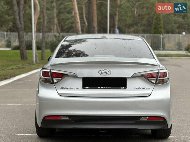 Сірий Хендай Соната, об'ємом двигуна 2 л та пробігом 140 тис. км за 14300 $, фото 17 на Automoto.ua